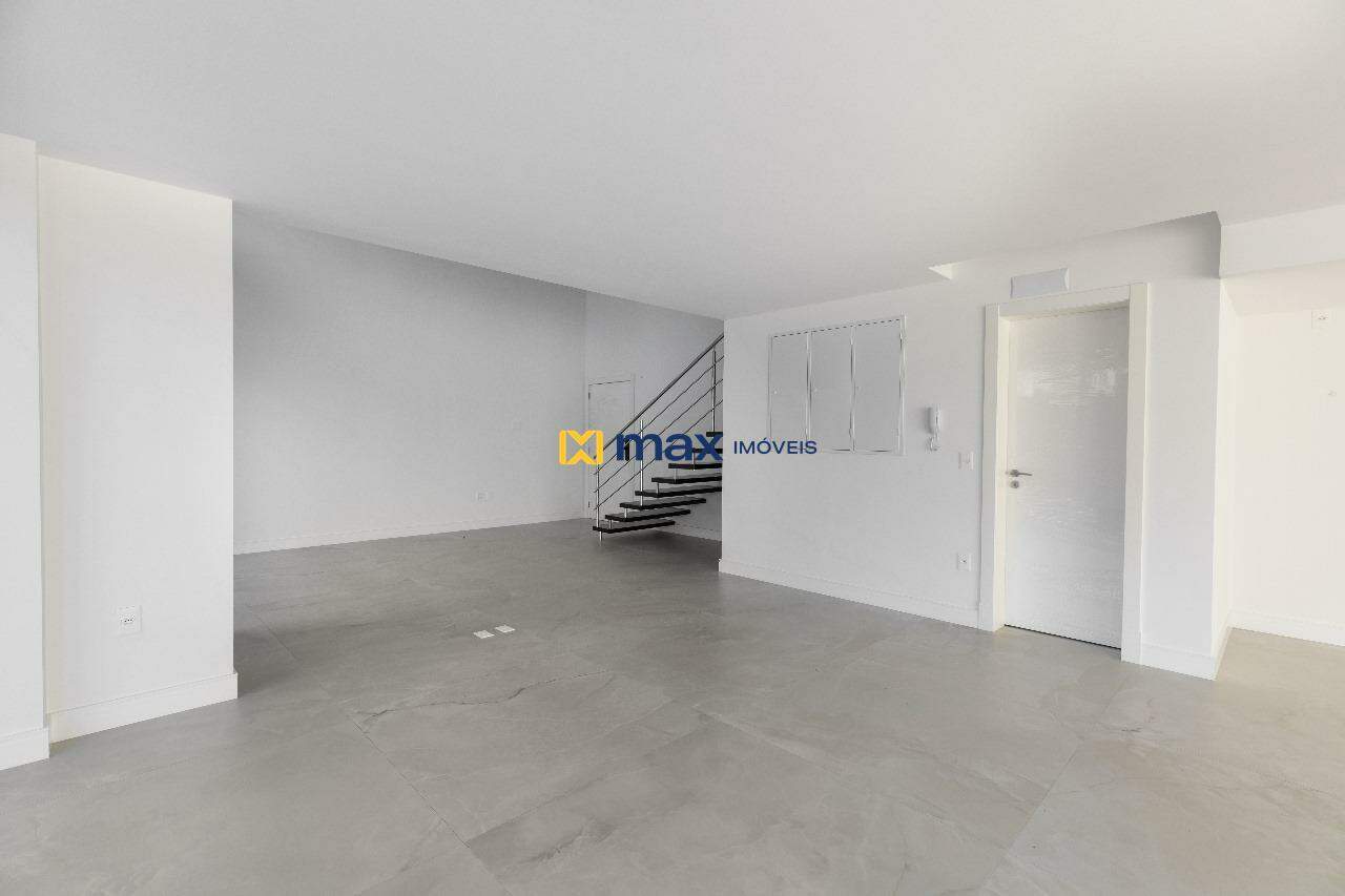 Apartamento à venda no Praia Brava: Living integrado