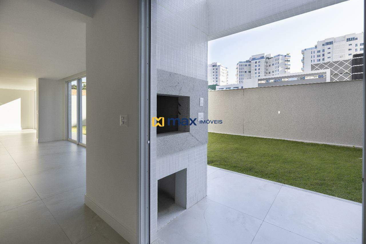 Apartamento à venda no Praia Brava: Living integrado