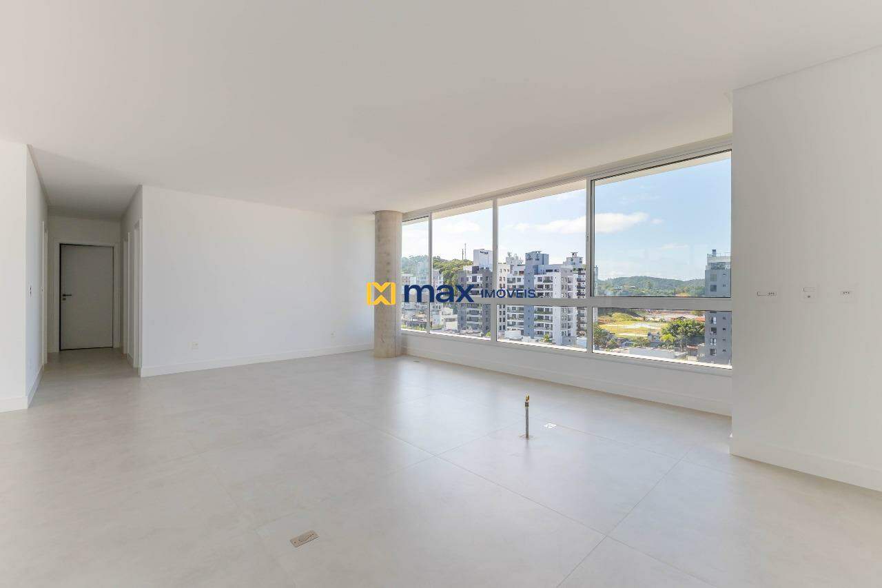 Apartamento à venda no Praia Brava: Living integrado