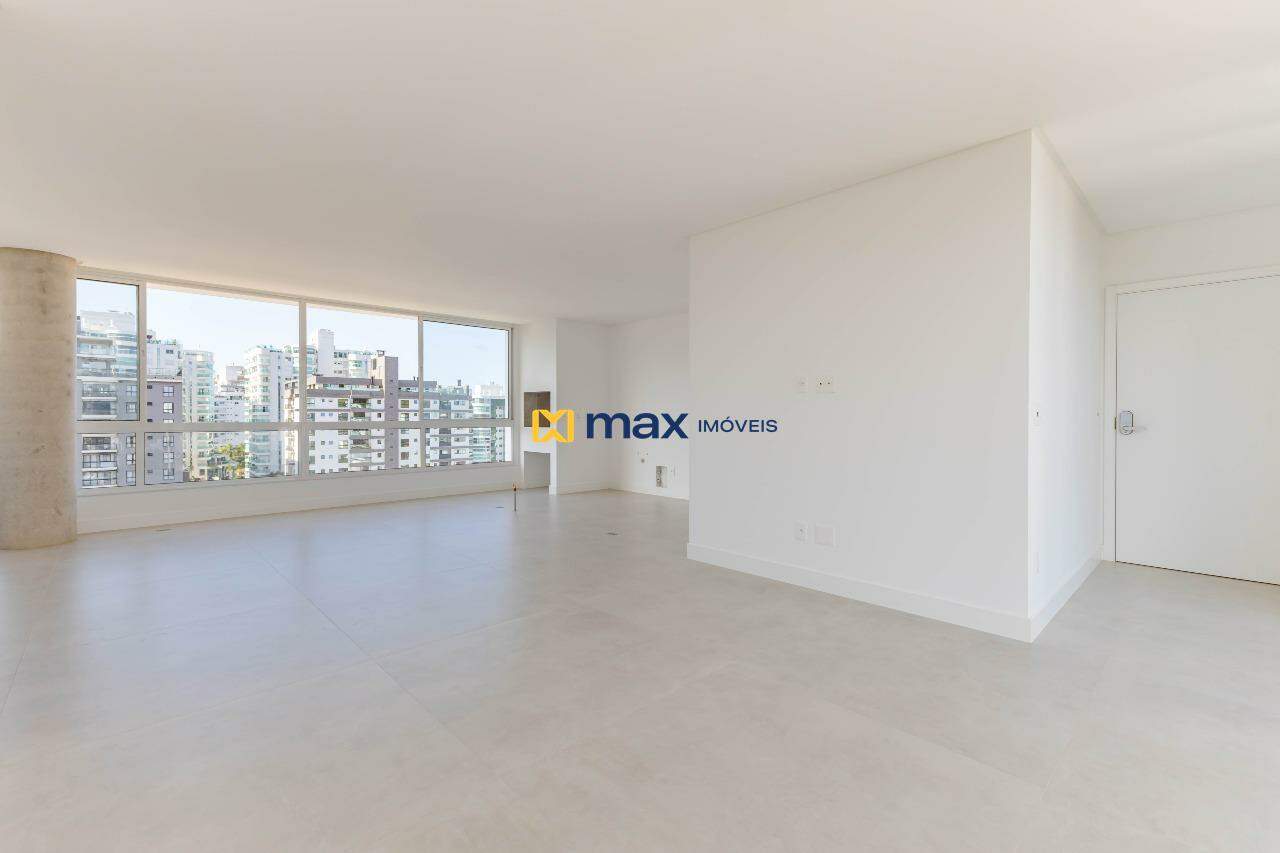 Apartamento à venda no Praia Brava: Living integrado