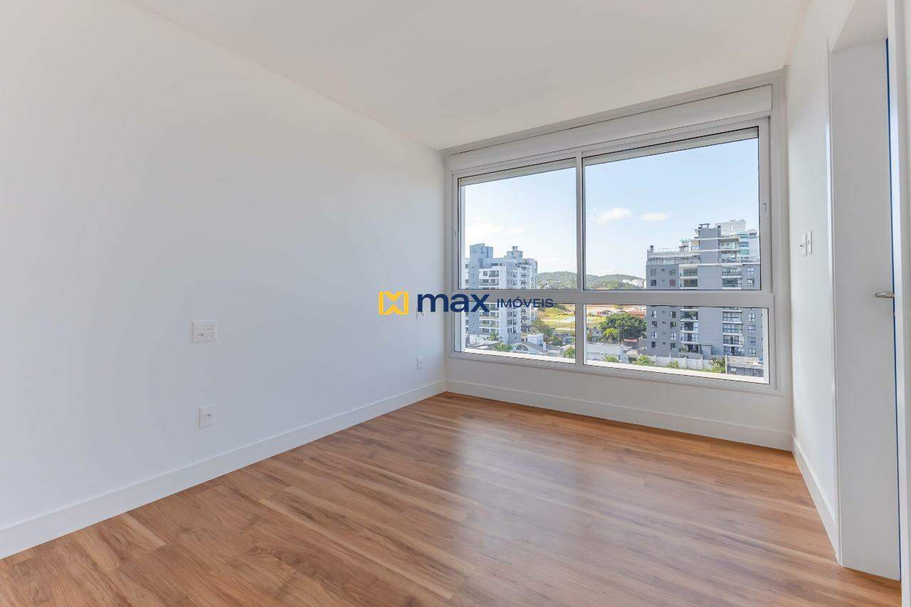 Apartamento à venda no Praia Brava: Suíte 2