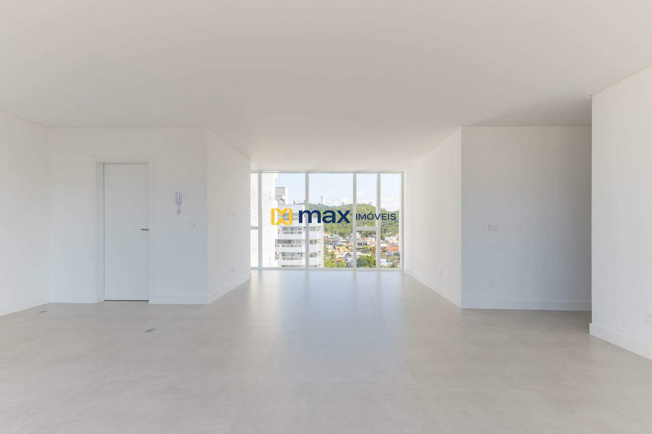 Apartamento à venda no Praia Brava: Living integrado