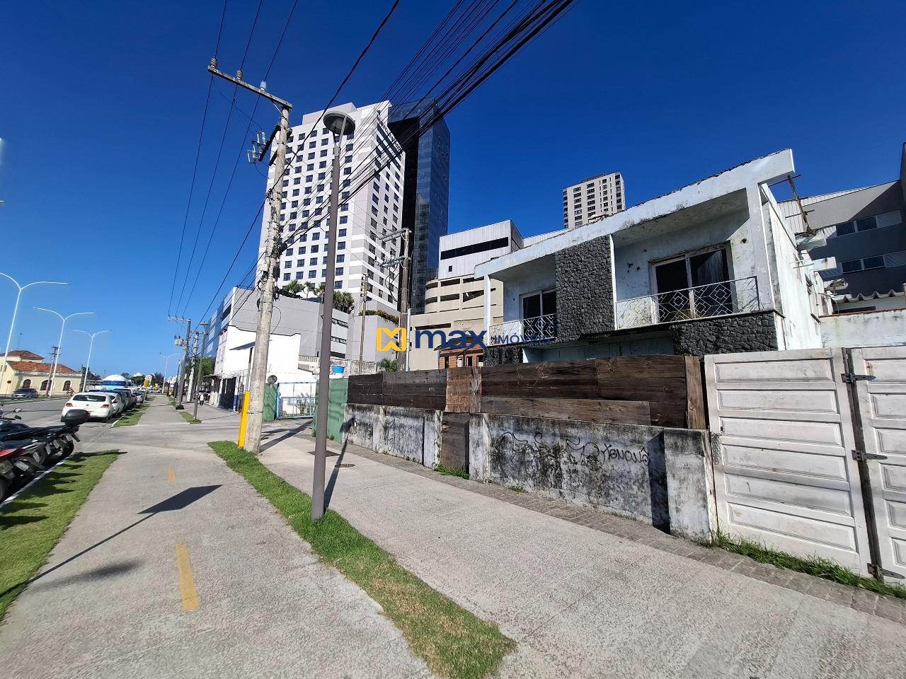 Casa Comercial à venda no Centro: Fachada