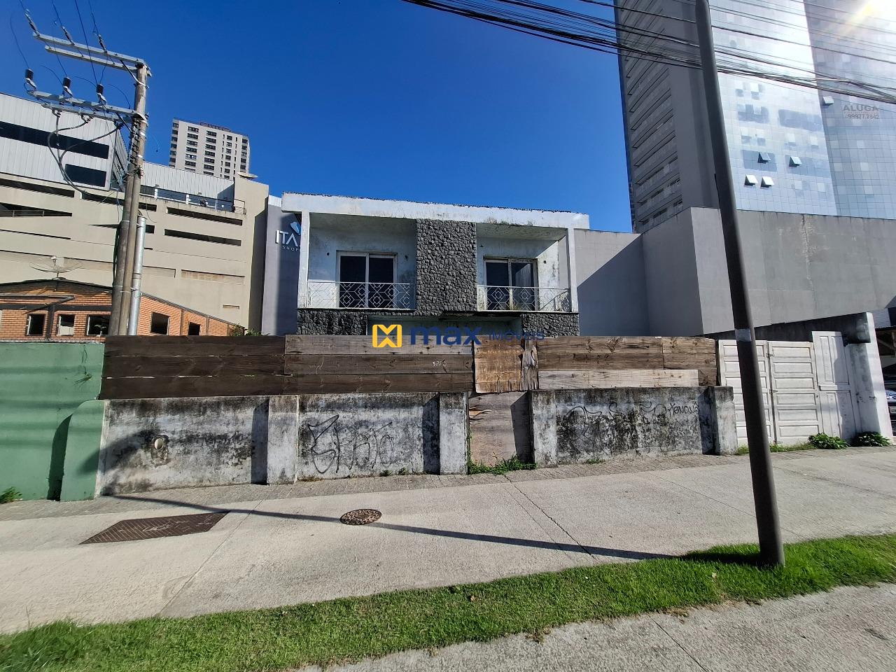 Casa Comercial à venda no Centro: Fachada