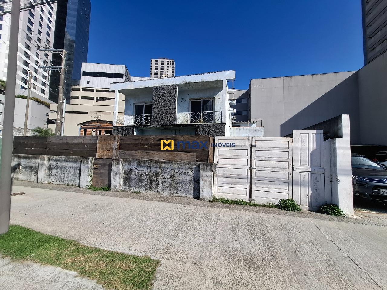 Casa Comercial à venda no Centro: Fachada