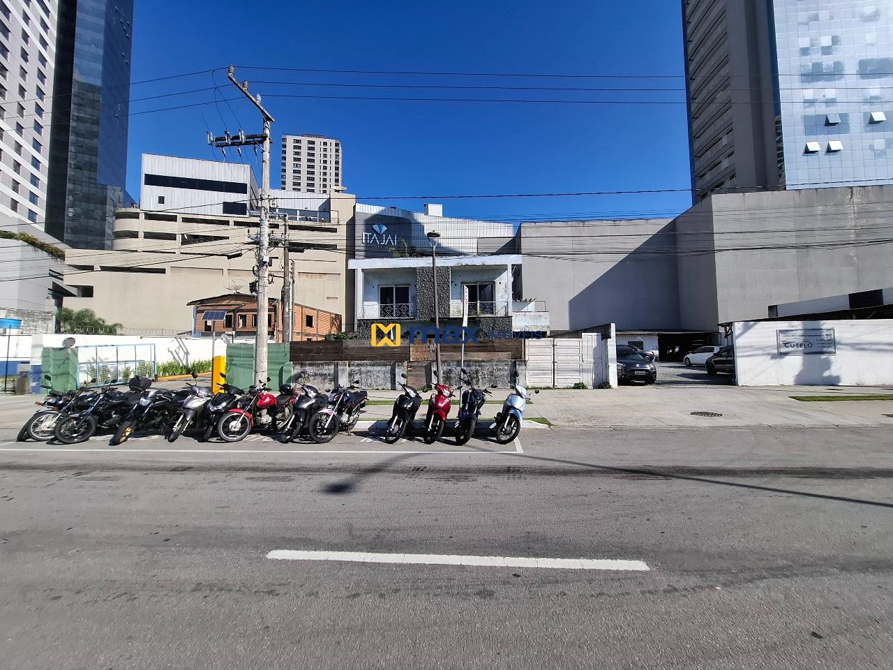 Casa Comercial à venda no Centro: Fachada