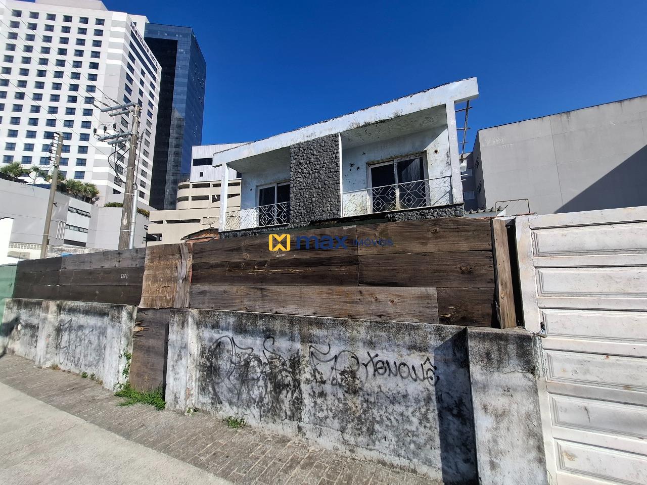 Casa Comercial à venda no Centro: Fachada