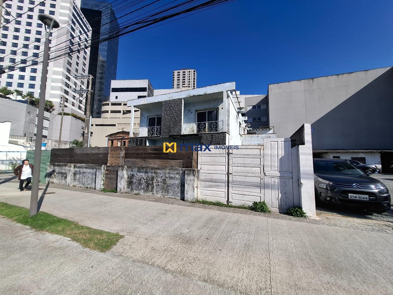 Casa Comercial à venda no Centro: Fachada