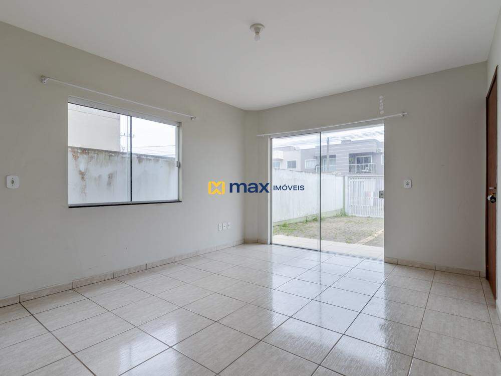 Apartamento à venda no Meia Praia: