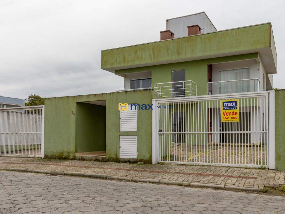 Apartamento à venda no Meia Praia: