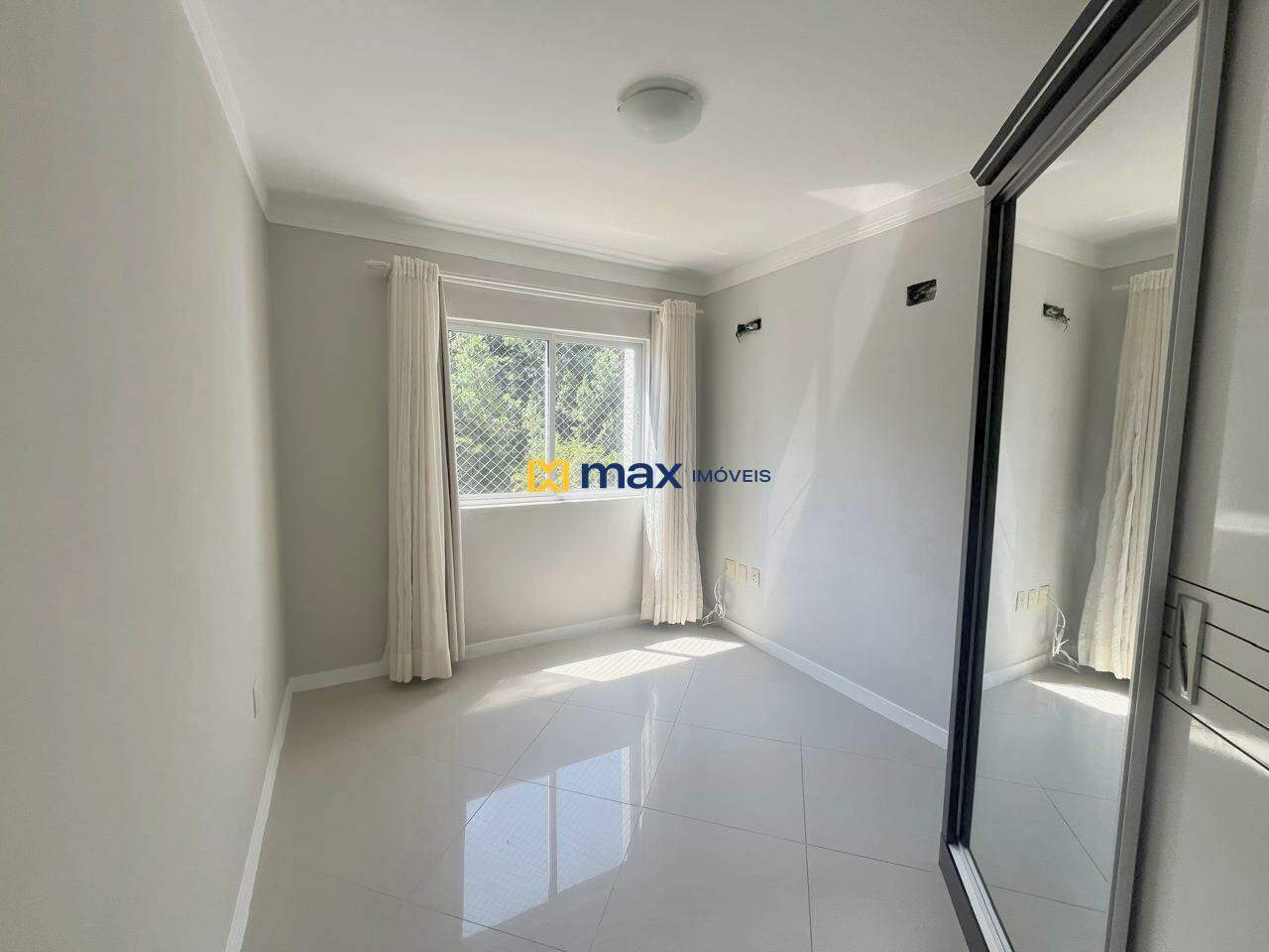 Apartamento para aluguel no Pioneiros: