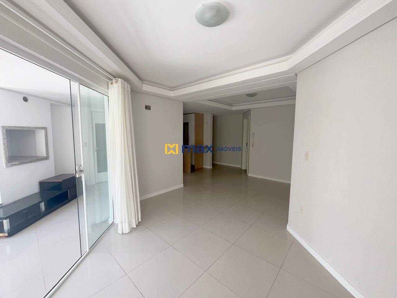 Apartamento para aluguel no Pioneiros: