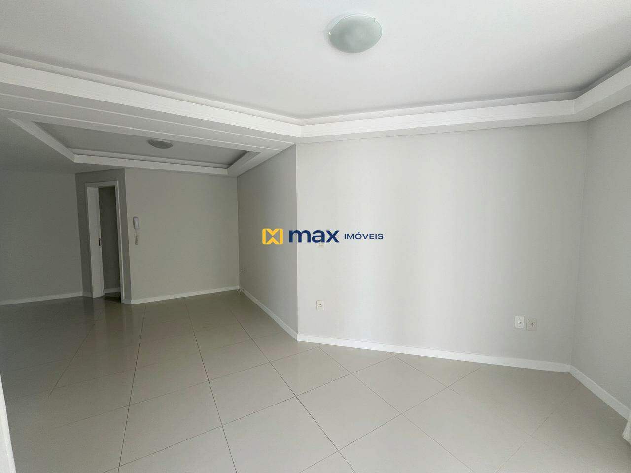 Apartamento para aluguel no Pioneiros: