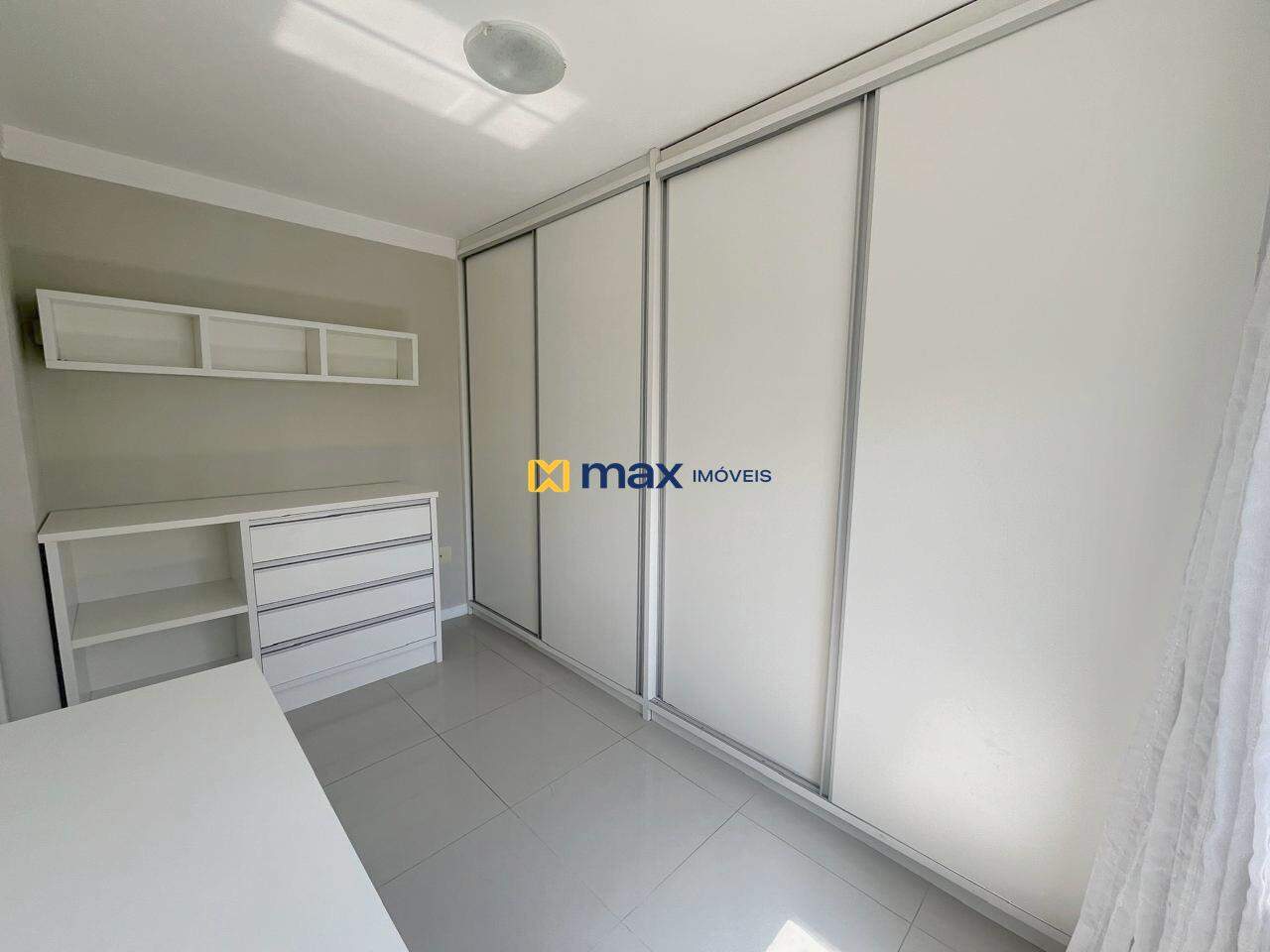 Apartamento para aluguel no Pioneiros: