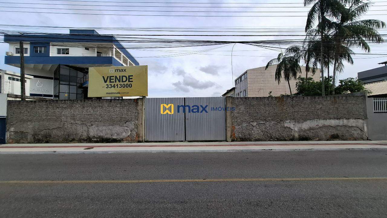 Terreno à venda no São João: Terreno