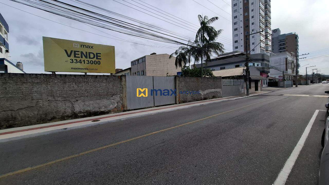 Terreno à venda no São João: Terreno