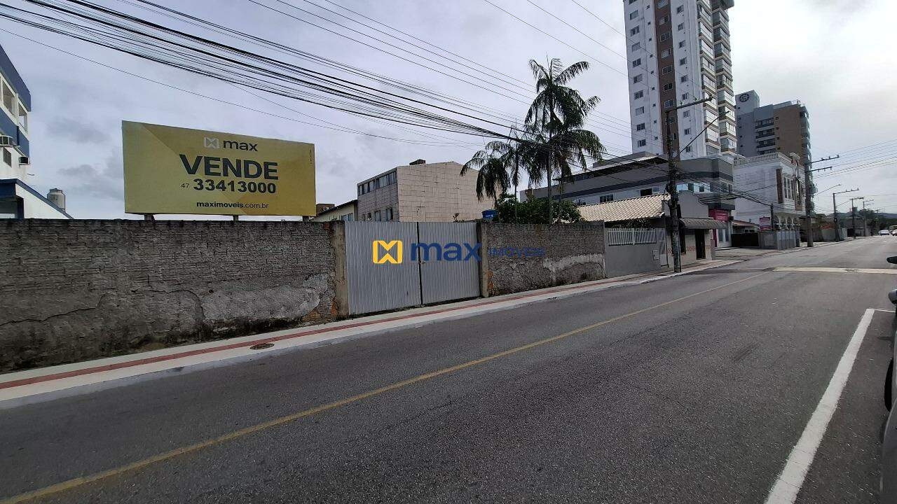 Terreno à venda no São João: Terreno