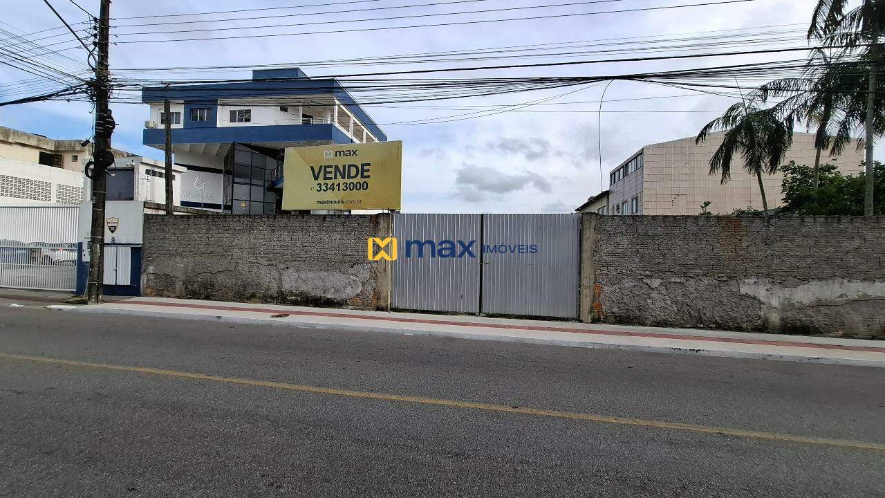 Terreno à venda no São João: Terreno
