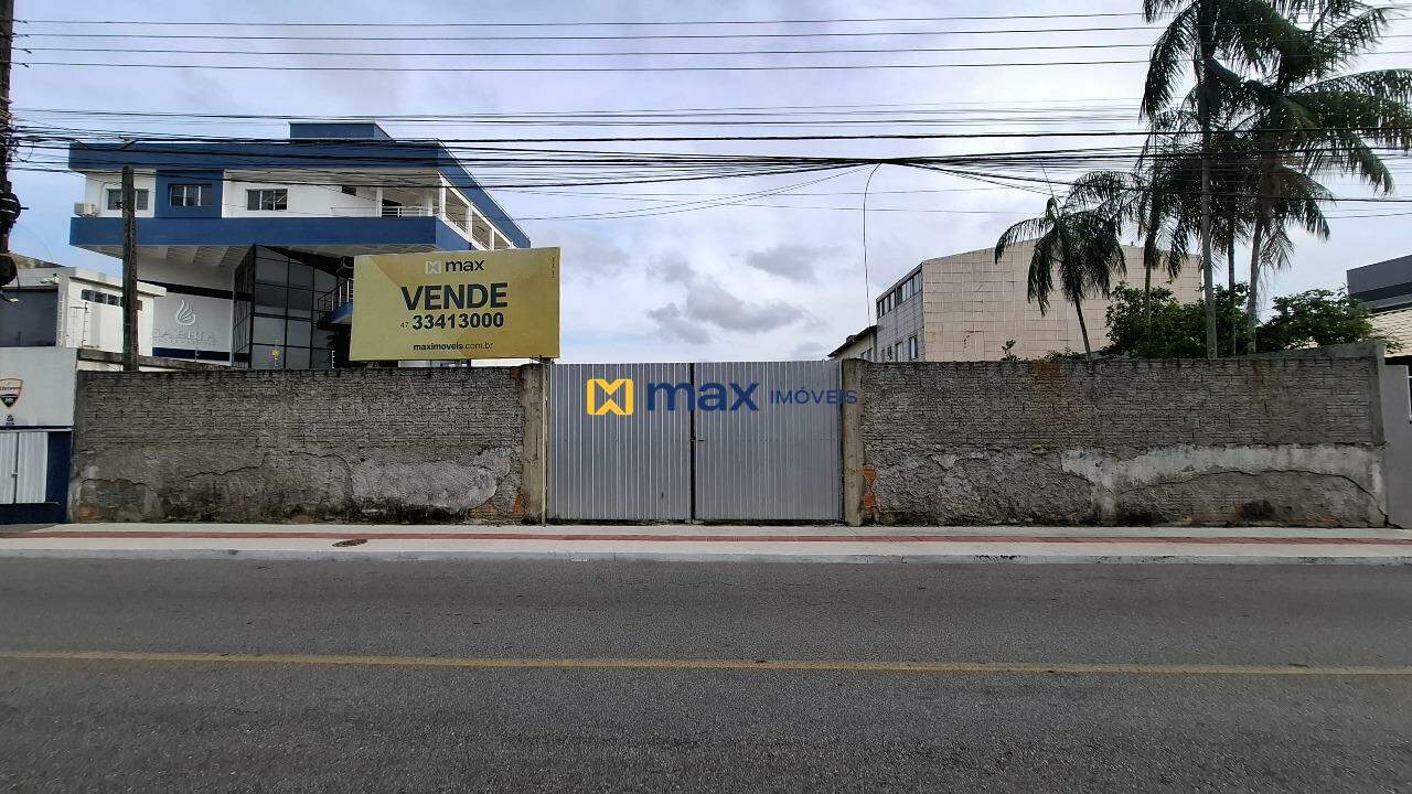 Terreno à venda no São João: Terreno