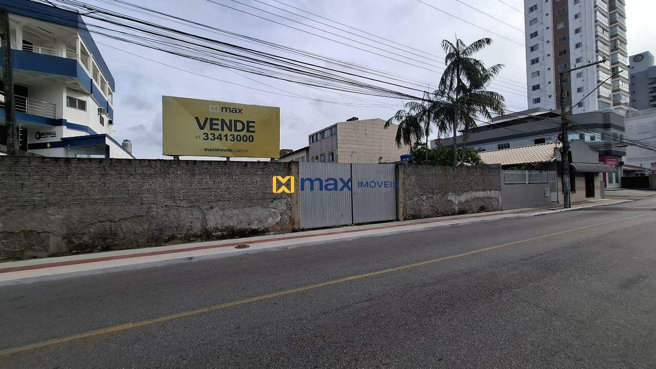 Terreno à venda no São João: Terreno