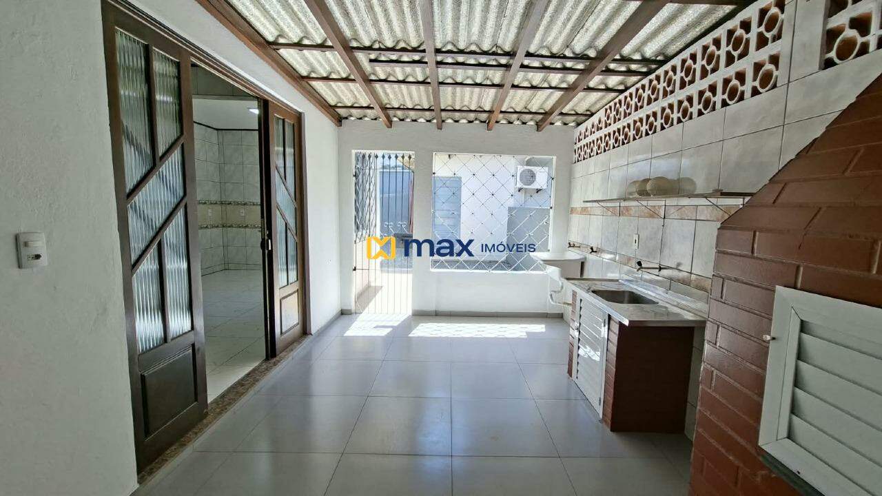 Casa para aluguel no São Vicente: àrea de serviço e espaço gourmet