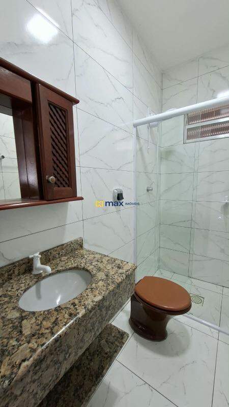 Casa para aluguel no São Vicente: Banheiro social