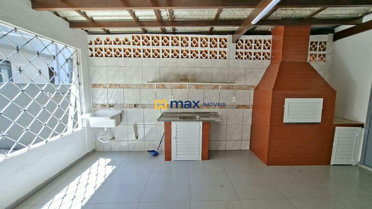 Casa para aluguel no São Vicente: àrea de serviço e espaço gourmet