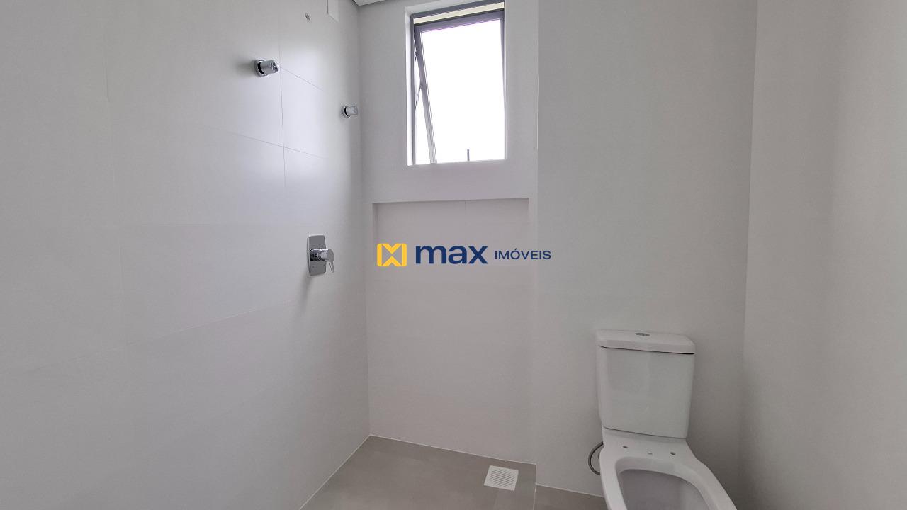 Apartamento à venda no Centro: Banheiro suíte