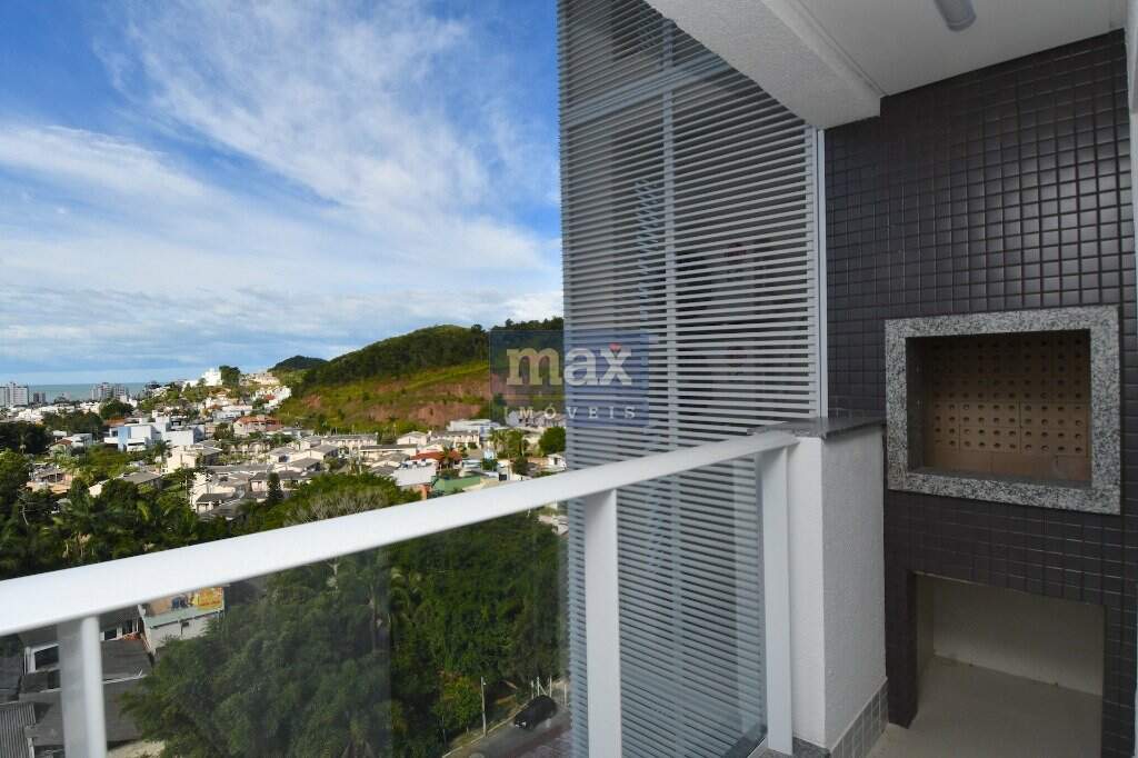 Apartamento à venda no Praia Brava: Sacada com churrasqueira