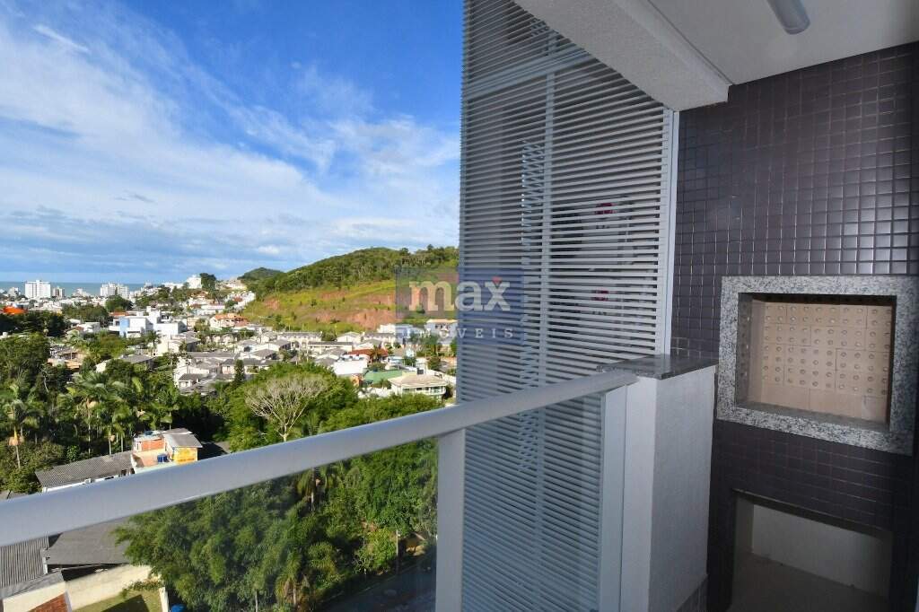 Apartamento à venda no Praia Brava: Sacada com churrasqueira