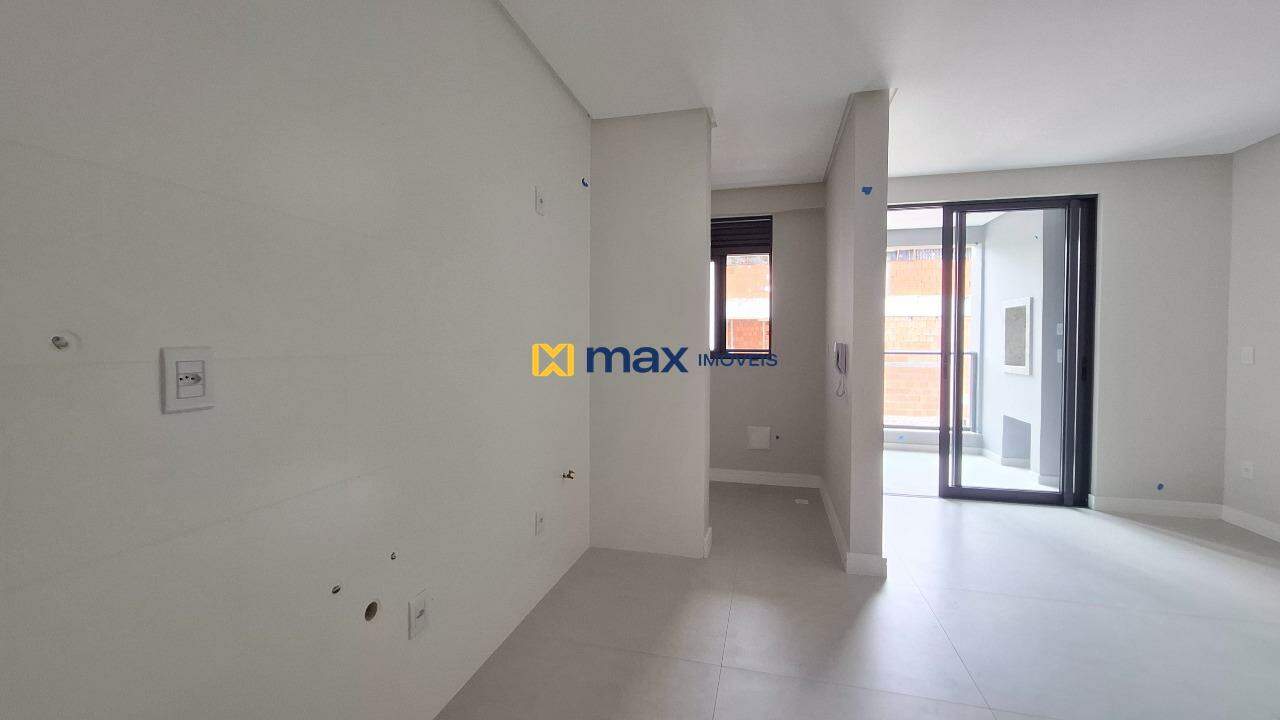 Apartamento à venda no Centro: Living integrado
