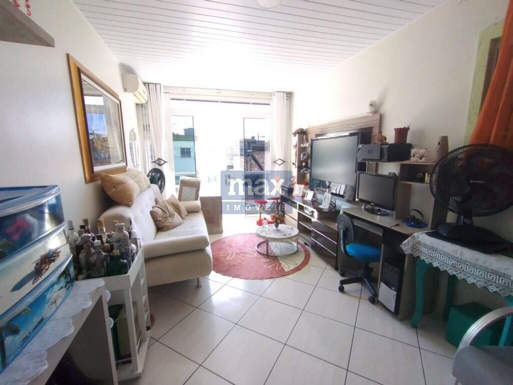 Casa à venda no Nações: