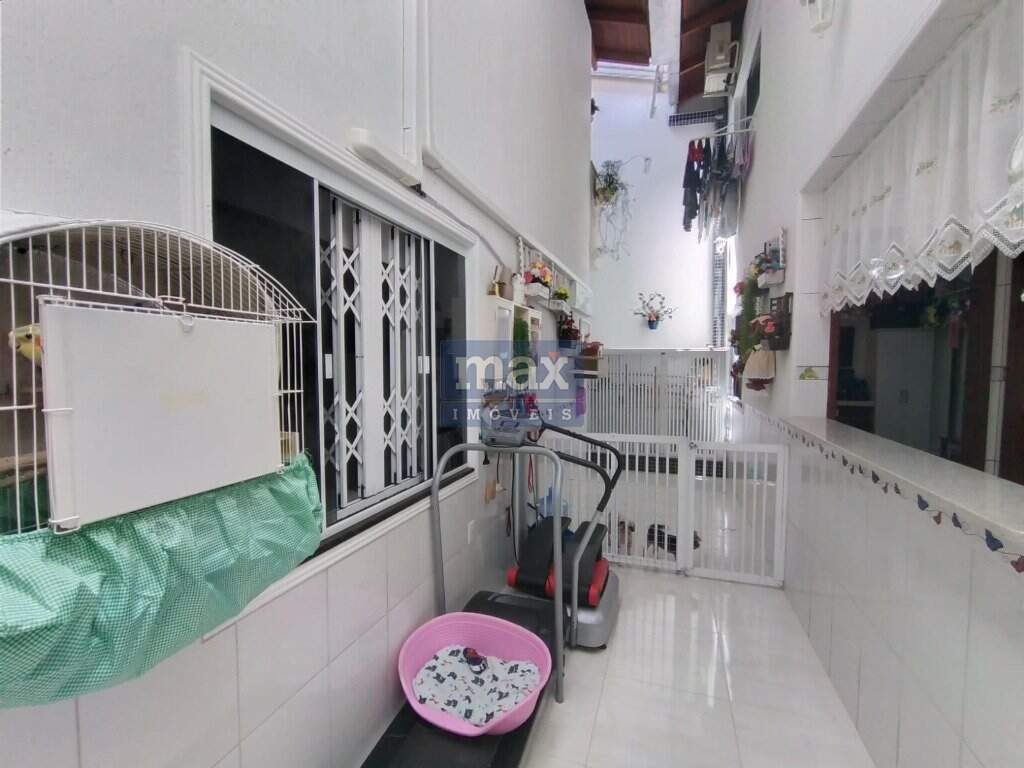 Casa à venda no Nações: