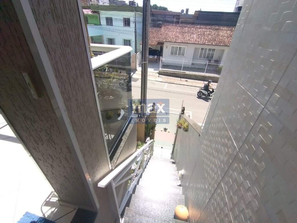 Casa à venda no Nações: