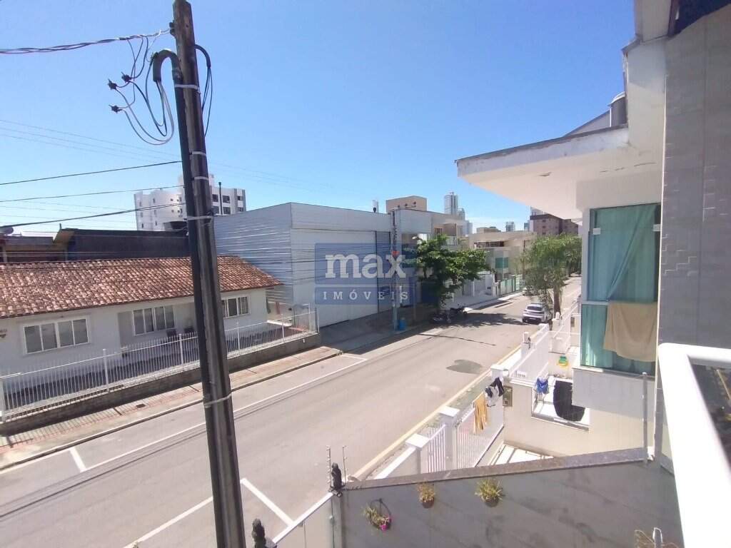 Casa à venda no Nações: