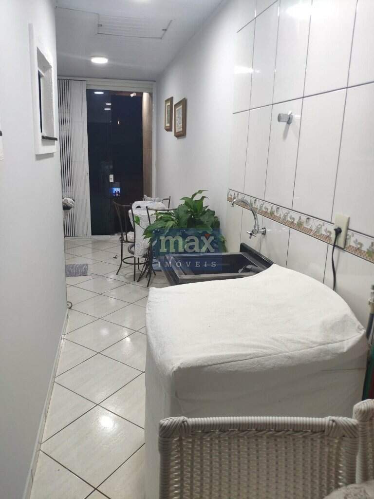 Casa à venda no Nações: