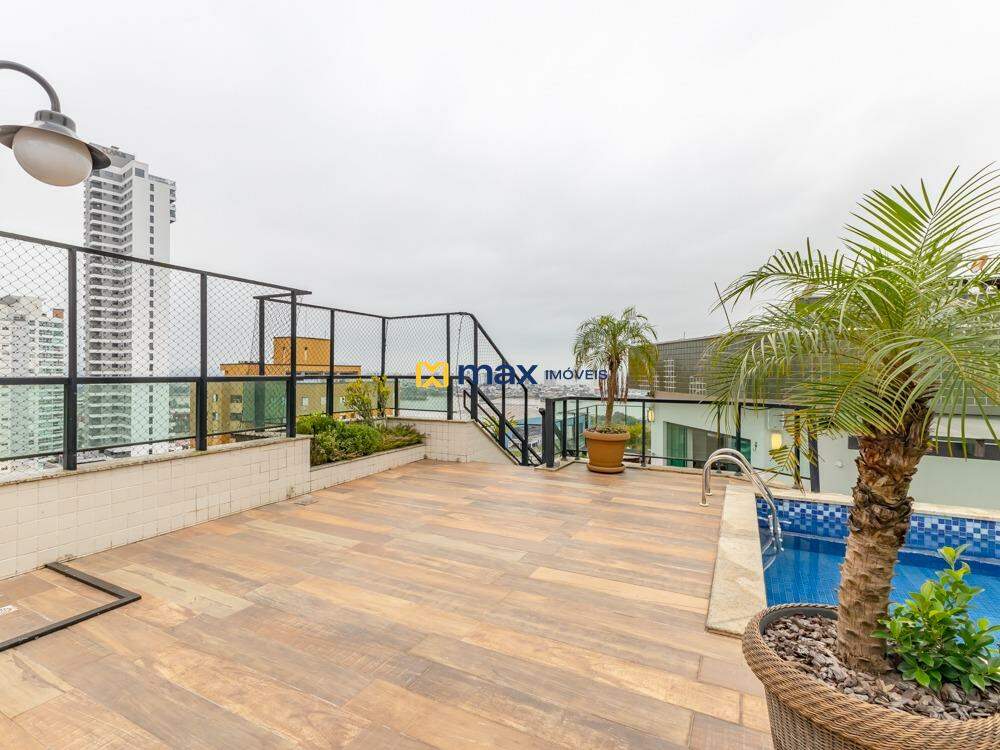 Apartamento à venda no Fazenda: Piscina