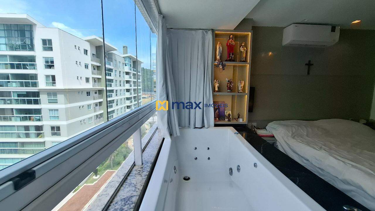 Apartamento à venda no Praia Brava: Suíte