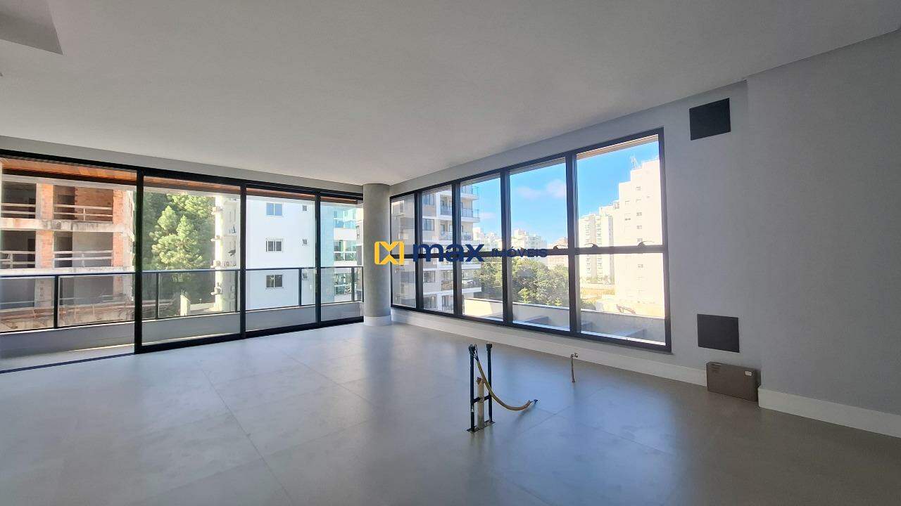 Apartamento à venda no Praia Brava: Living integrado