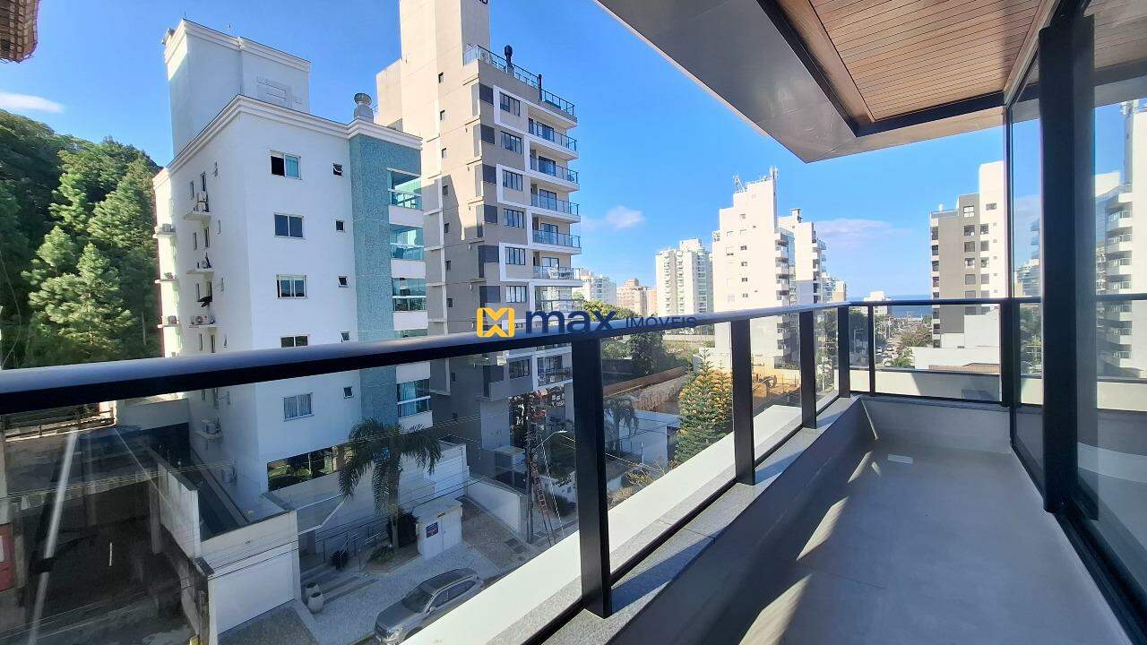 Apartamento à venda no Praia Brava: Sacada com churrasqueira