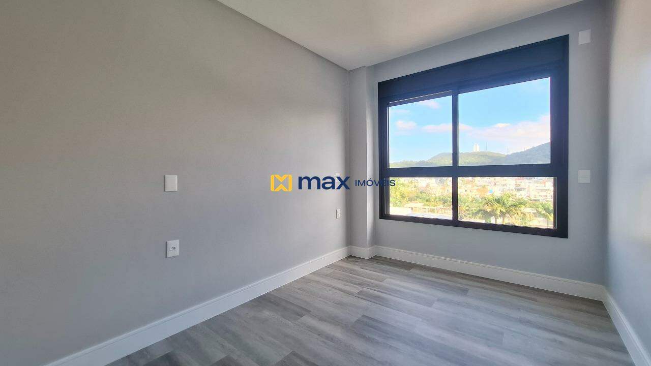 Apartamento à venda no Praia Brava: Suíte 2