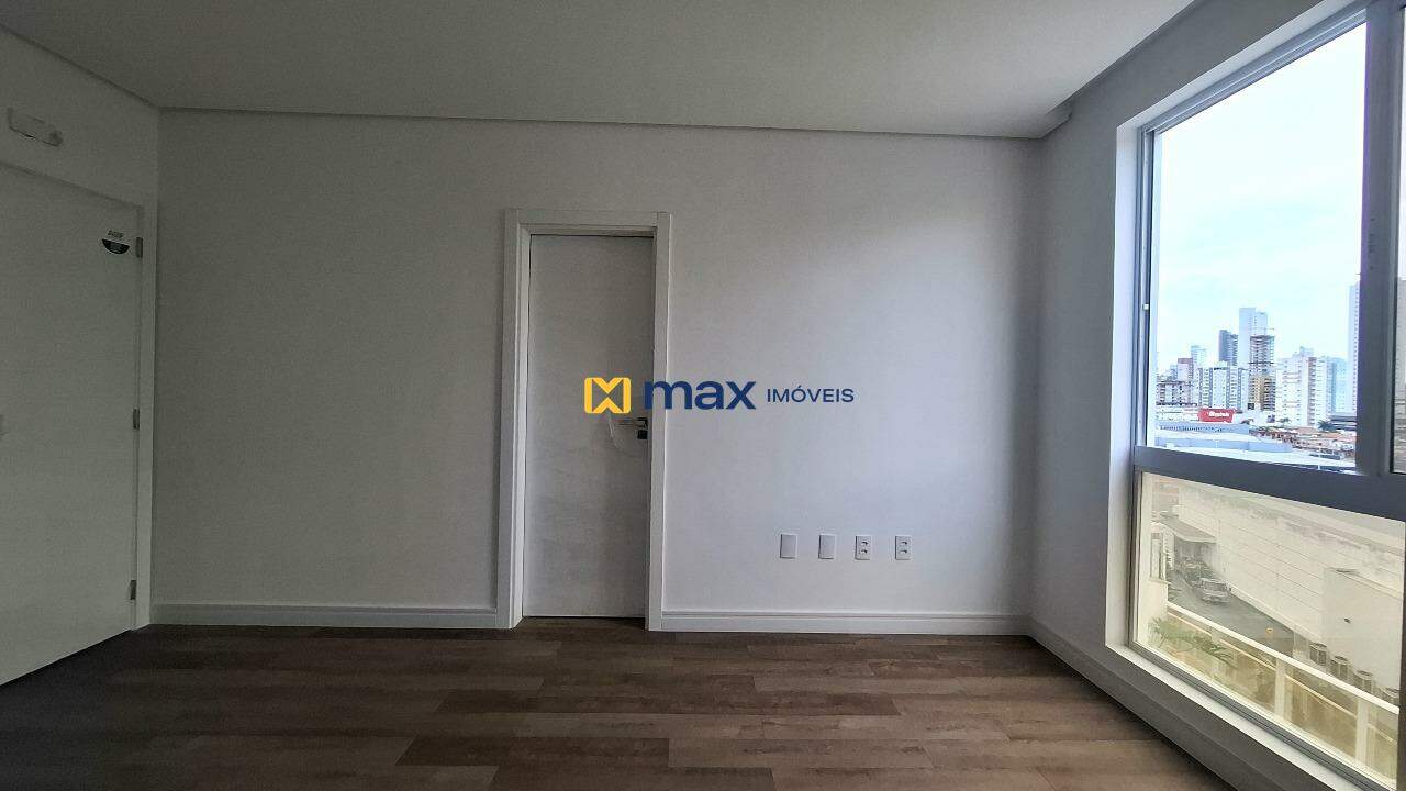 Apartamento à venda no Fazenda: Suíte