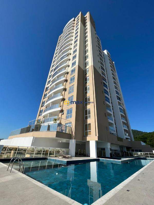Apartamento à venda no Fazenda: Área externa