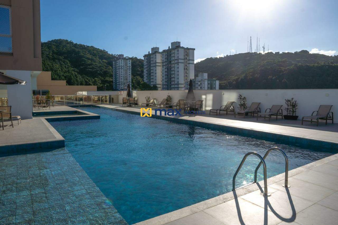 Apartamento à venda no Fazenda: Piscina