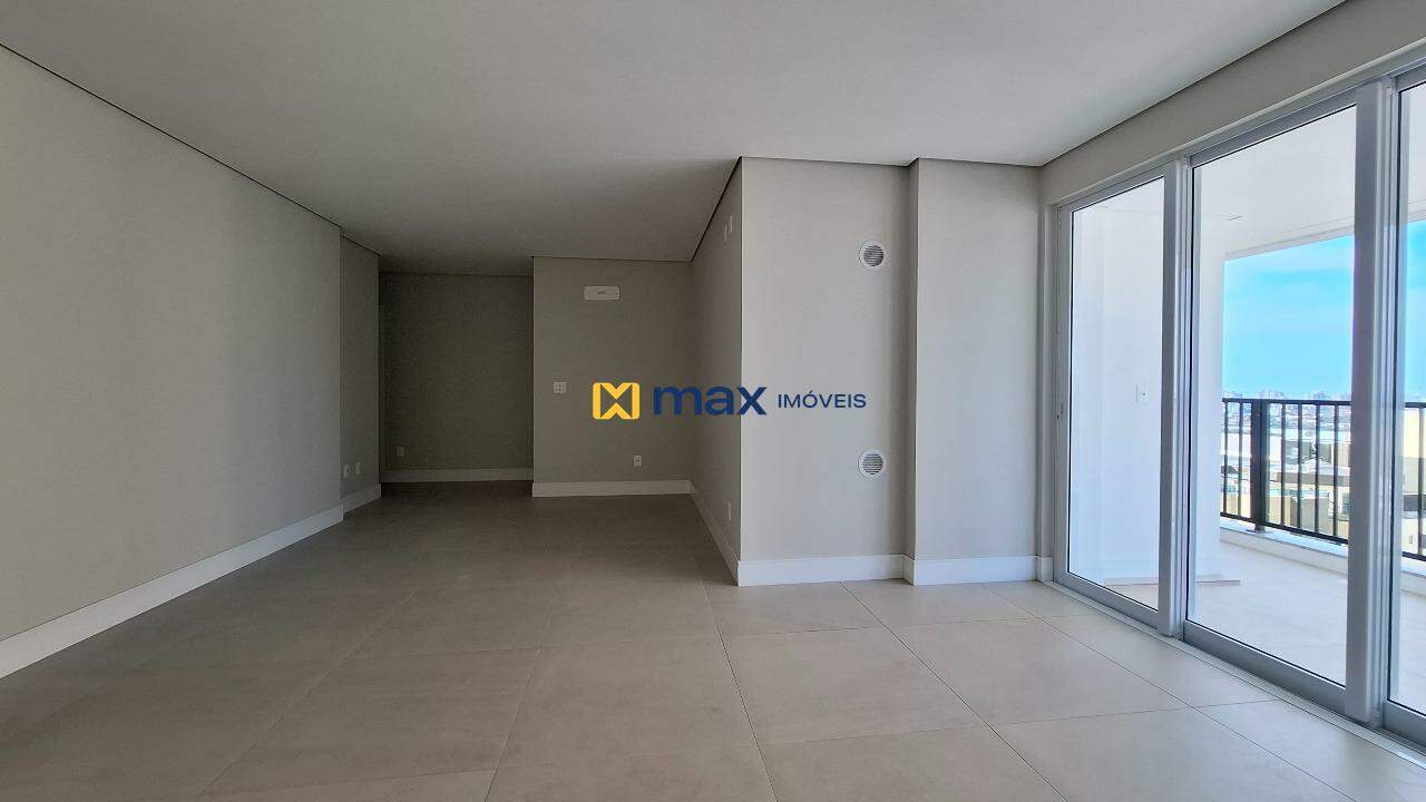 Apartamento à venda no Fazenda: Living integrado