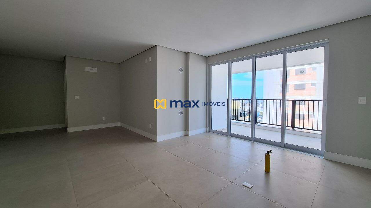 Apartamento à venda no Fazenda: Living integrado