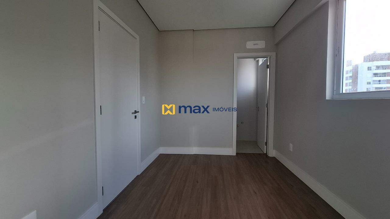 Apartamento à venda no Fazenda: Suíte