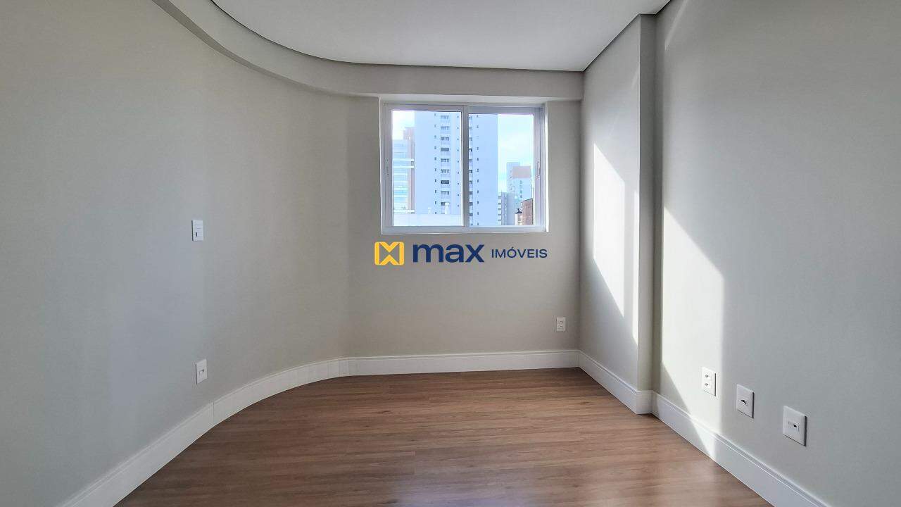 Apartamento à venda no Fazenda: Suíte 3
