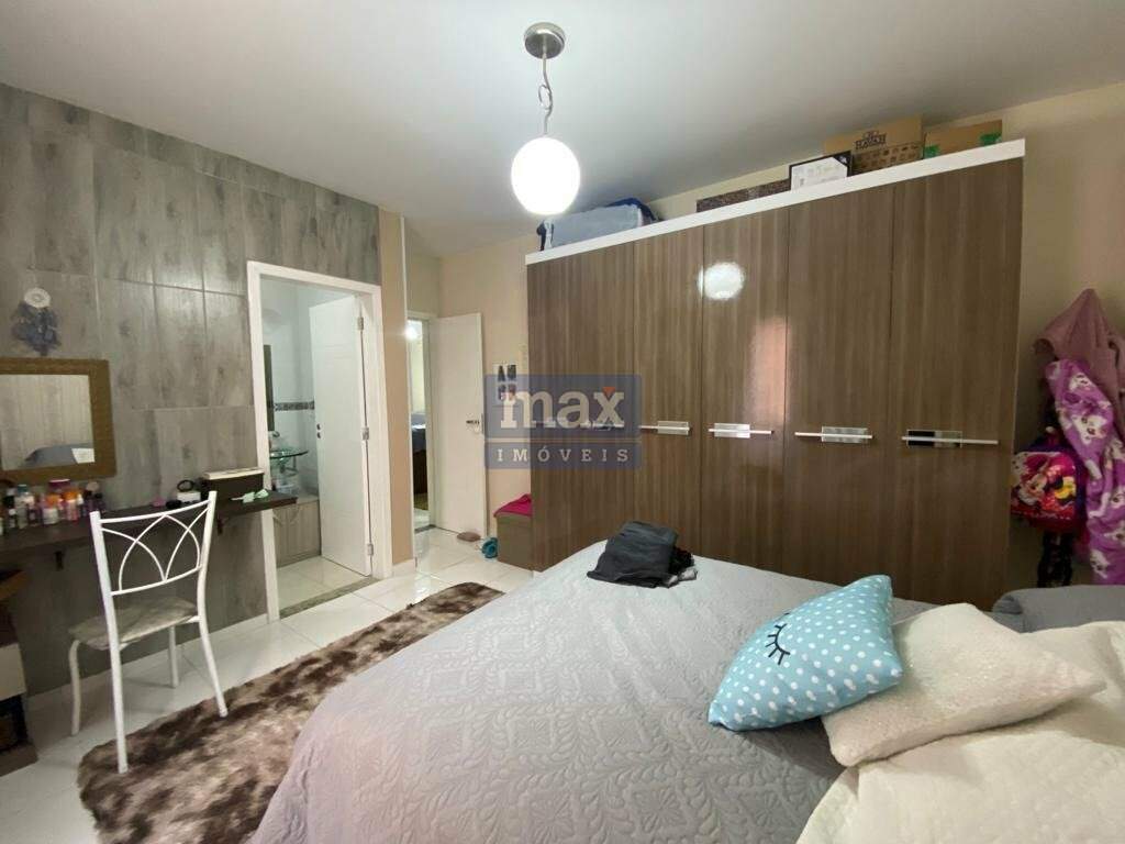 Casa à venda no Centro: 