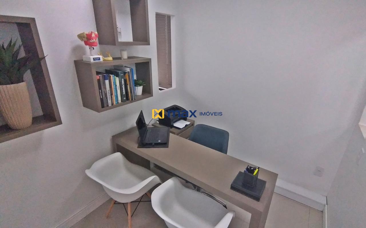 Sala à venda no Centro: 